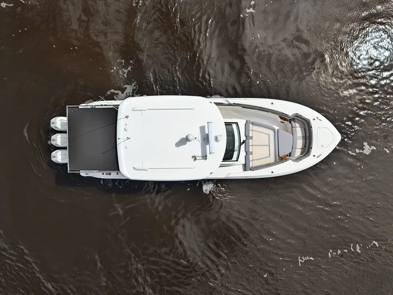 Slide: The Image of Boston Whaler 350 REALM 2025 - 20