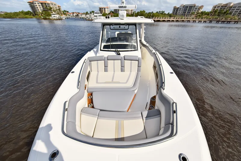 Slide: The Image of Boston Whaler 350 REALM 2025 - 30