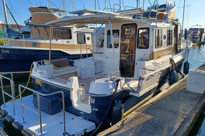 The Image of Ranger Tug R-31 CB 2018 - 3