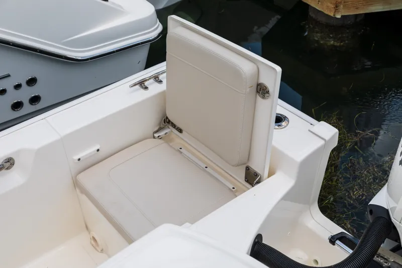 Slide: The Image of Boston Whaler 210 Montauk 2027 - 7