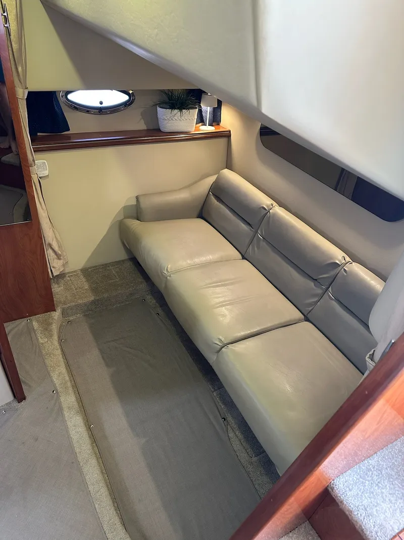 Slide: The Image of Cruisers 320 EXPRESS 2005 - 40