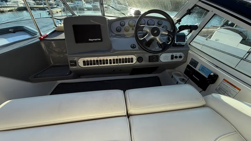 Slide: The Image of Cruisers 320 EXPRESS 2005 - 22