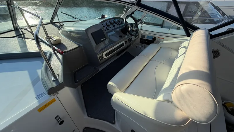 Slide: The Image of Cruisers 320 EXPRESS 2005 - 19