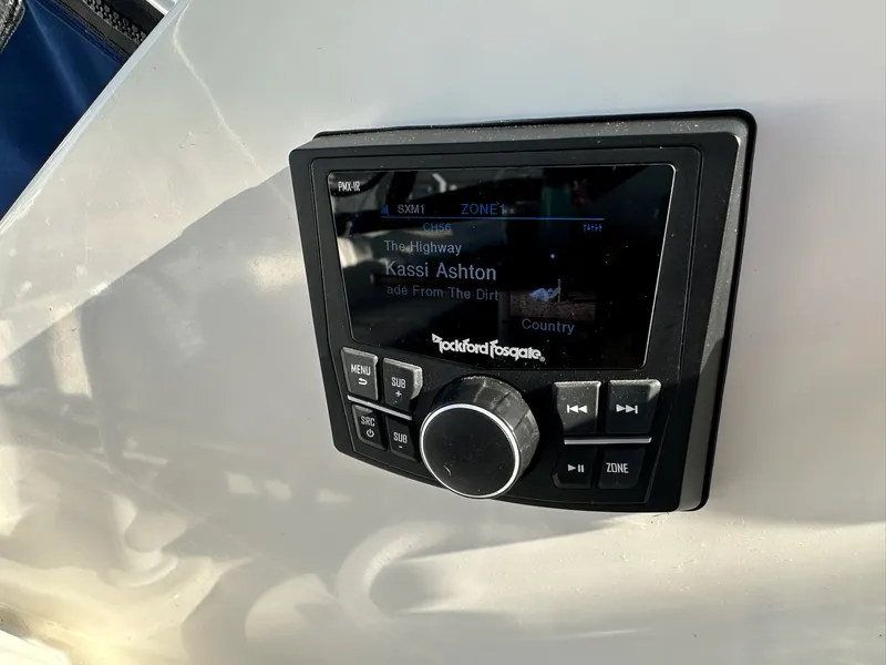 Slide: The Image of Cruisers 320 EXPRESS 2005 - 32