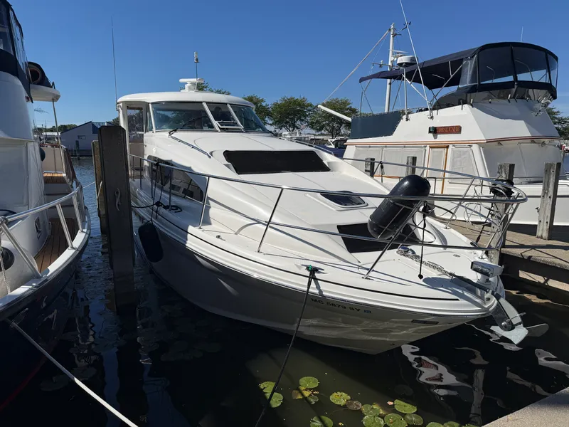 Slide: The Image of Sea Ray 390 MOTOR YACHT 2005 - 3