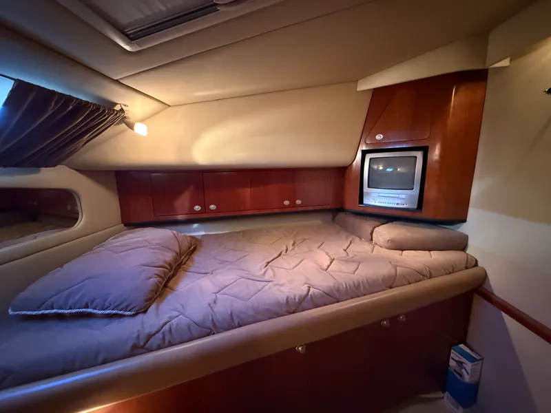 Slide: The Image of Sea Ray 390 MOTOR YACHT 2005 - 39