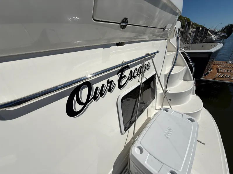 Slide: The Image of Sea Ray 390 MOTOR YACHT 2005 - 9