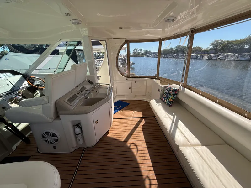 Slide: The Image of Sea Ray 390 MOTOR YACHT 2005 - 10
