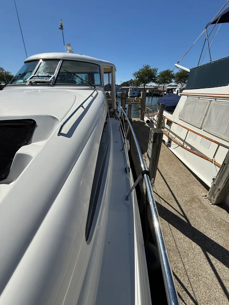 Slide: The Image of Sea Ray 390 MOTOR YACHT 2005 - 6