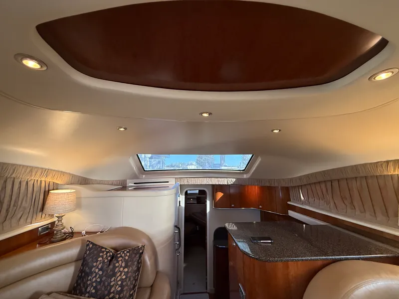 Slide: The Image of Sea Ray 390 MOTOR YACHT 2005 - 36