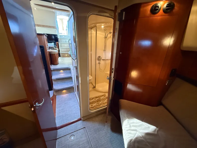Slide: The Image of Sea Ray 390 MOTOR YACHT 2005 - 35