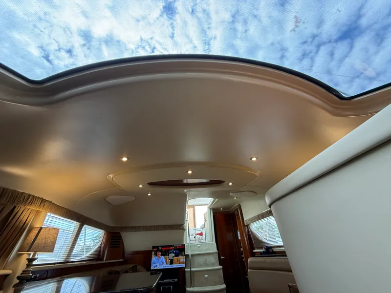 Slide: The Image of Sea Ray 390 MOTOR YACHT 2005 - 27