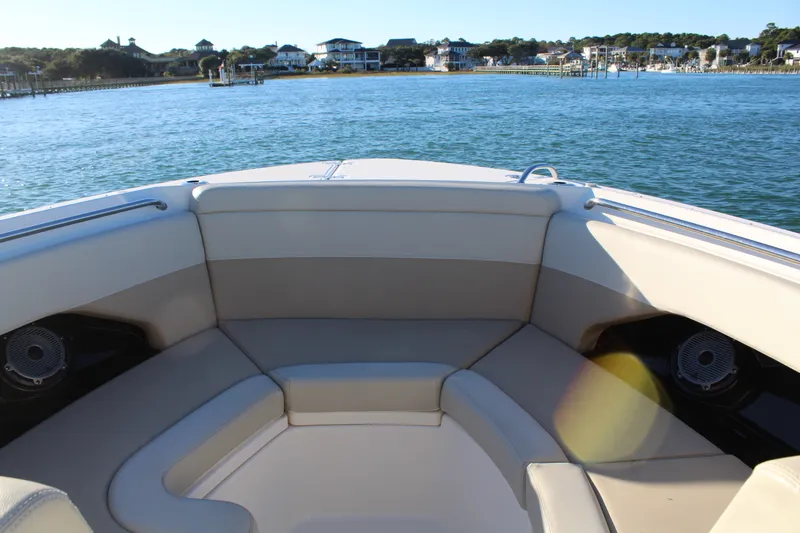 Slide: The Image of Boston Whaler 280 VANTAGE 2023 - 16