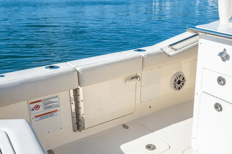 Slide: The Image of Scout 288 LXF 2027 - 18
