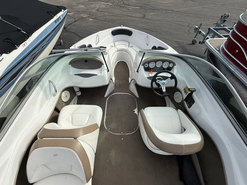 The Image of Four Winns H180 2009 - undefined