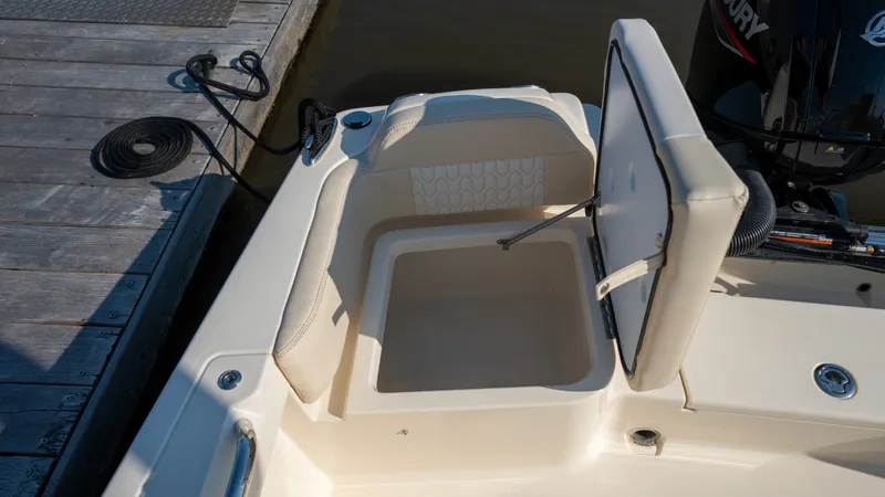 Slide: The Image of Scout 188 Sport Dorado 2027 - 35