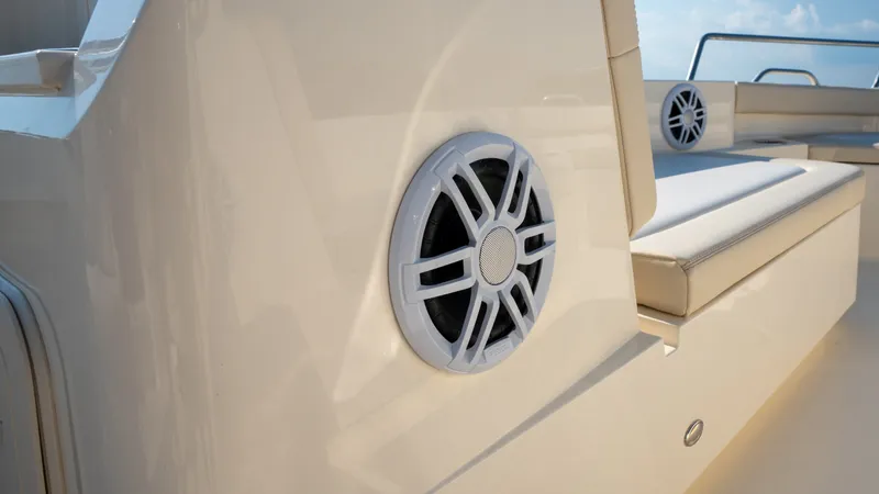 Slide: The Image of Scout 188 Sport Dorado 2027 - 23