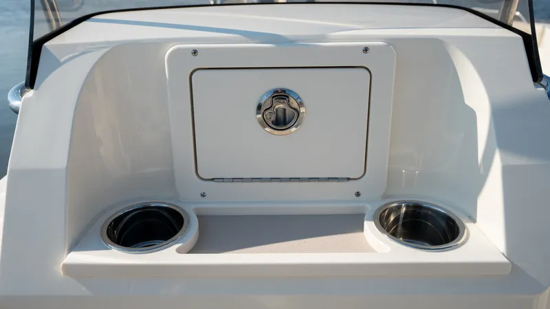 Slide: The Image of Scout 188 Sport Dorado 2027 - 29