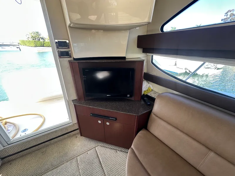 Slide: The Image of Meridian 341 SEDAN 2012 - 25