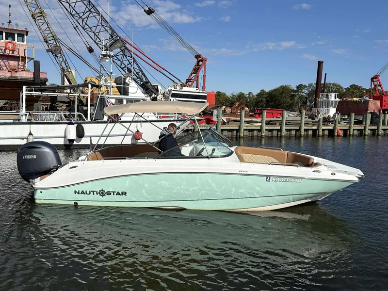 Slide: The Image of NauticStar 223 DC 2024 - 12