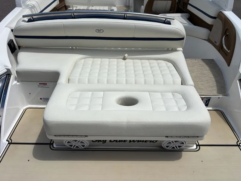 Slide: The Image of Cobalt Boats R5 Surf 2018 - 3