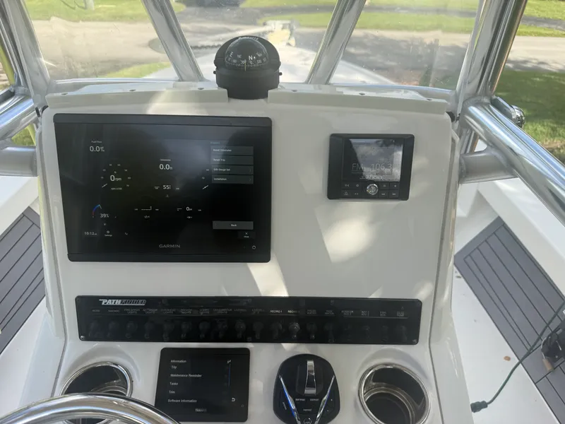 Slide: The Image of Pathfinder 2500 HYBRID 2023 - 42