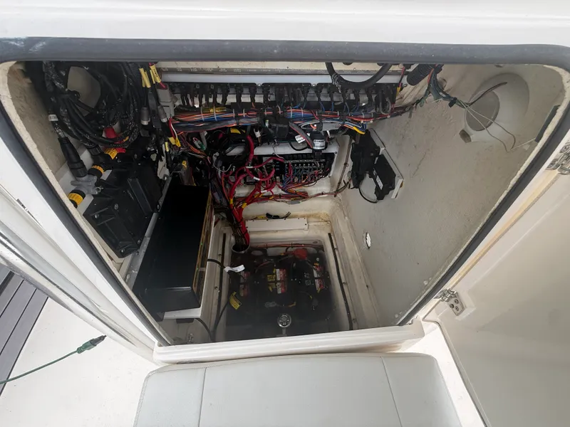 Slide: The Image of Pathfinder 2500 HYBRID 2023 - 20