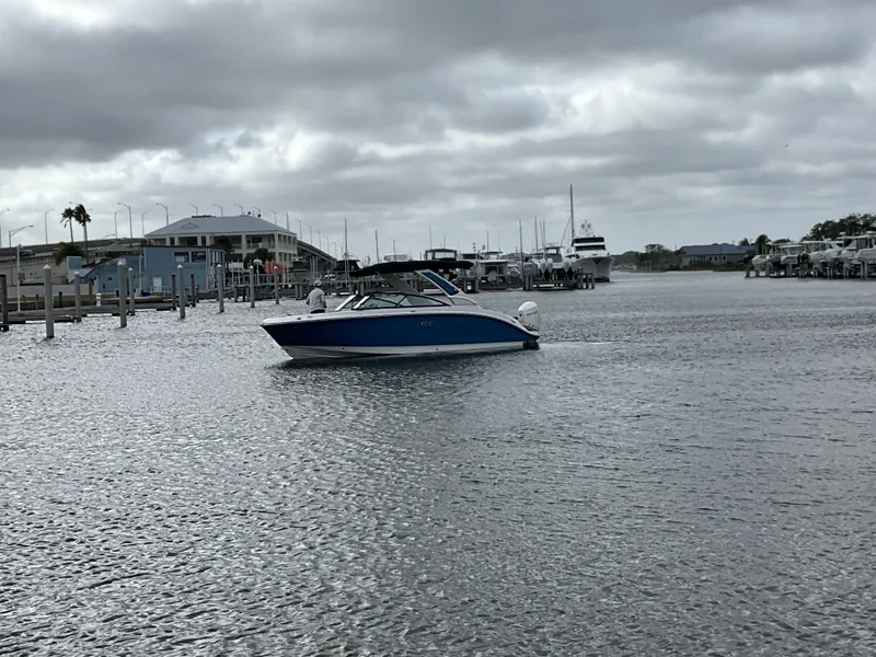 Slide: The Image of Sea Ray SDX 250 Outboard 2027 - 23