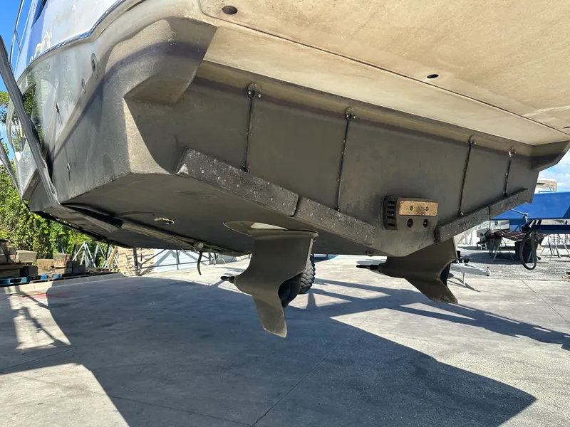 Slide: The Image of Galeon 425 HTS 2019 - 9