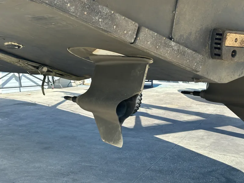 Slide: The Image of Galeon 425 HTS 2019 - 10