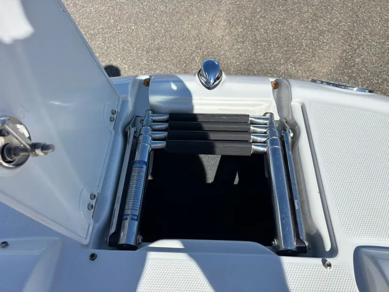 Slide: The Image of Crownline Boats 220 EX 2011 - 12