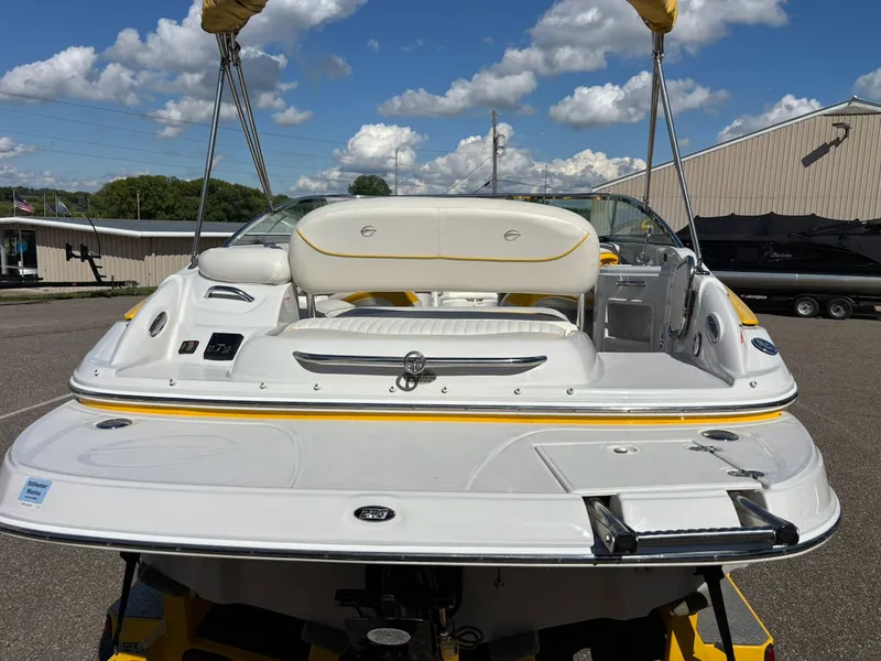 Slide: The Image of Crownline Boats 220 EX 2011 - 3