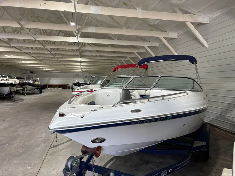 Slide: The Image of Crownline Boats 215 SS 2007 - 2