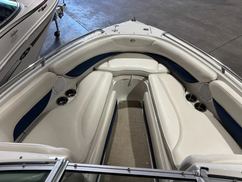 Slide: The Image of Crownline Boats 215 SS 2007 - 11
