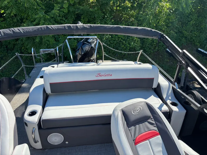 Slide: The Image of Barletta Boats X23UC 2022 - 5