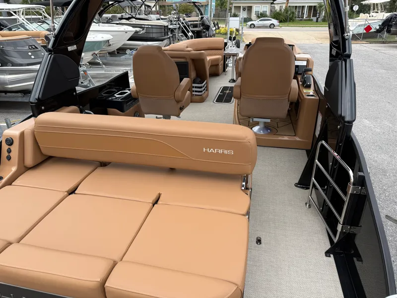 Slide: The Image of Harris GRAND MARINER 250 SLDH 2026 - 15