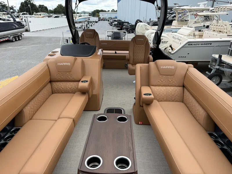 Slide: The Image of Harris GRAND MARINER 250 SLDH 2026 - 21