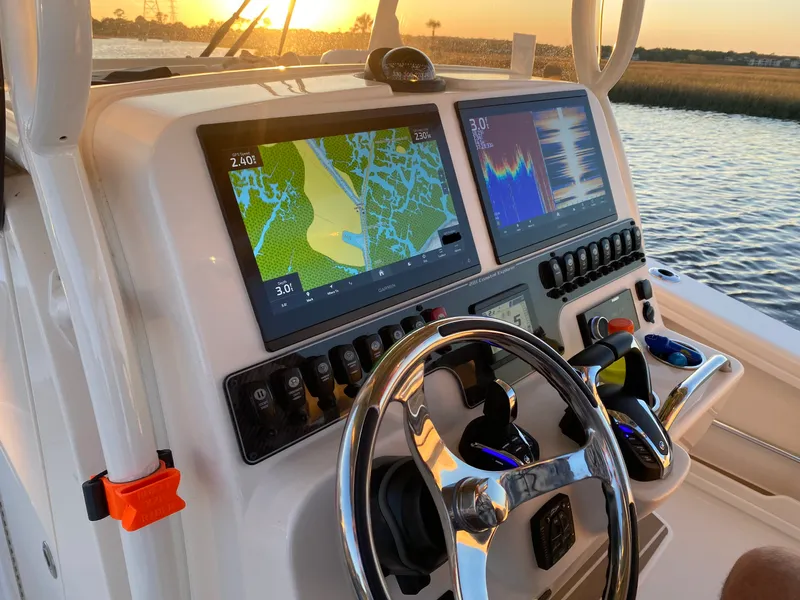 Slide: The Image of Grady-White 281 COASTAL EXPLORER 2023 - 3