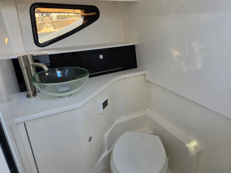 Slide: The Image of Sea Ray SLX 360 Outboard 2027 - 19