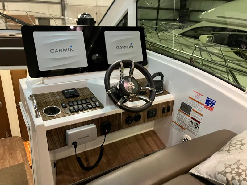 Slide: The Image of Cruisers 48 CANTIUS 2016 - 18