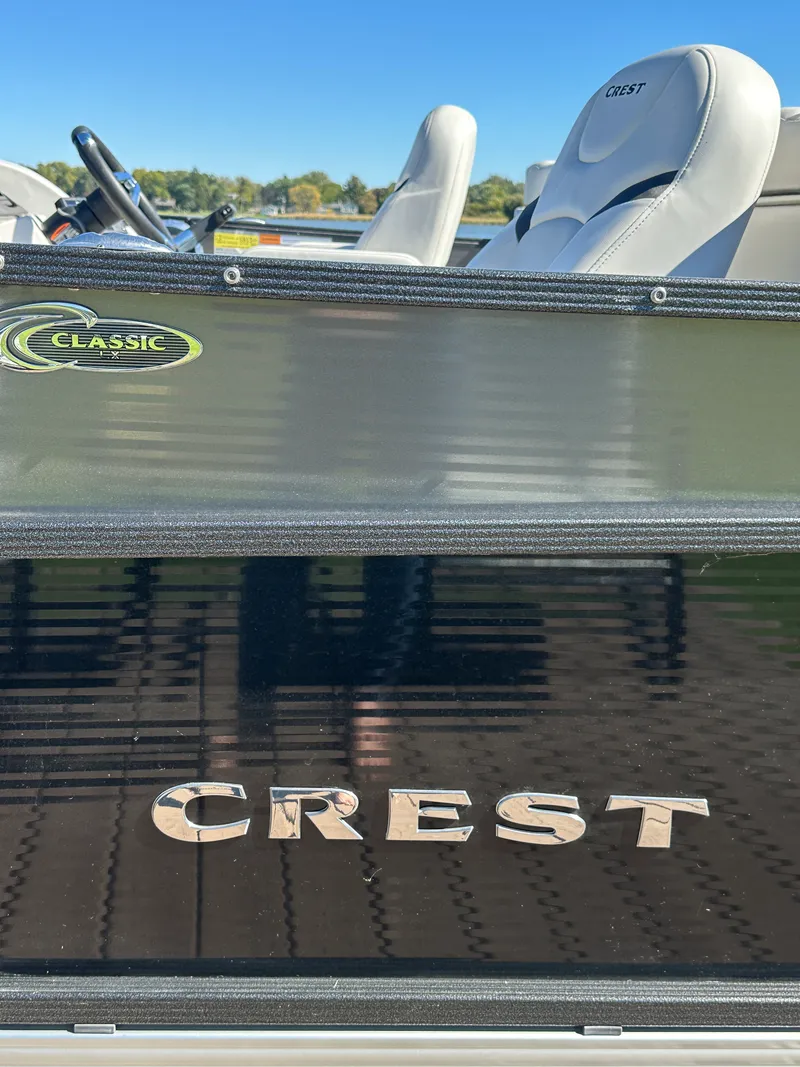 Slide: The Image of Crest 220 SLC 2023 - 59