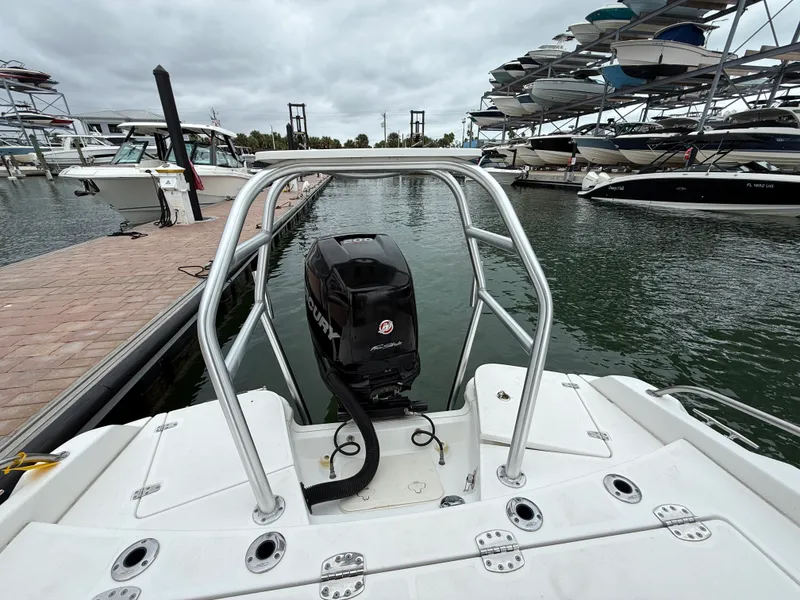 Slide: The Image of Boston Whaler 210 Dauntless 2015 - 13