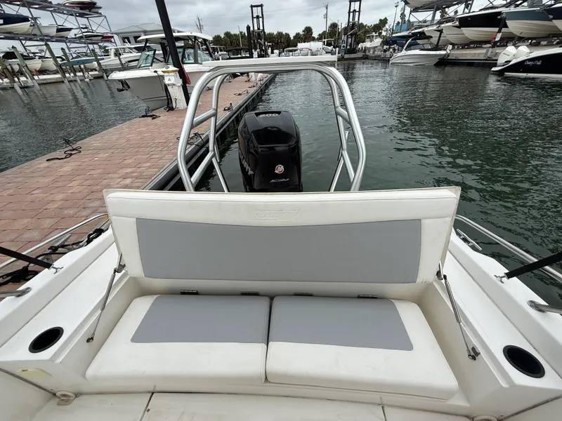 Slide: The Image of Boston Whaler 210 Dauntless 2015 - 14