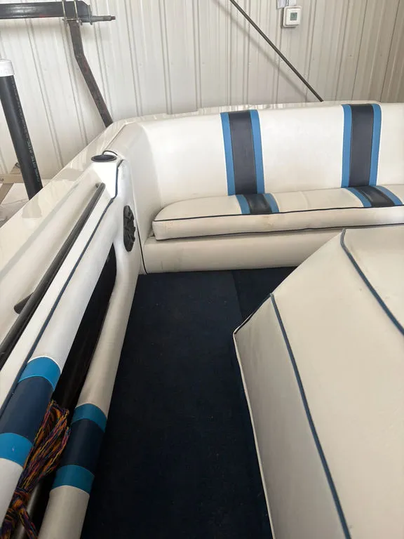 Slide: The Image of MasterCraft Pro Star 190 1986 - 11