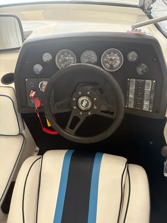 Slide: The Image of MasterCraft Pro Star 190 1986 - 14