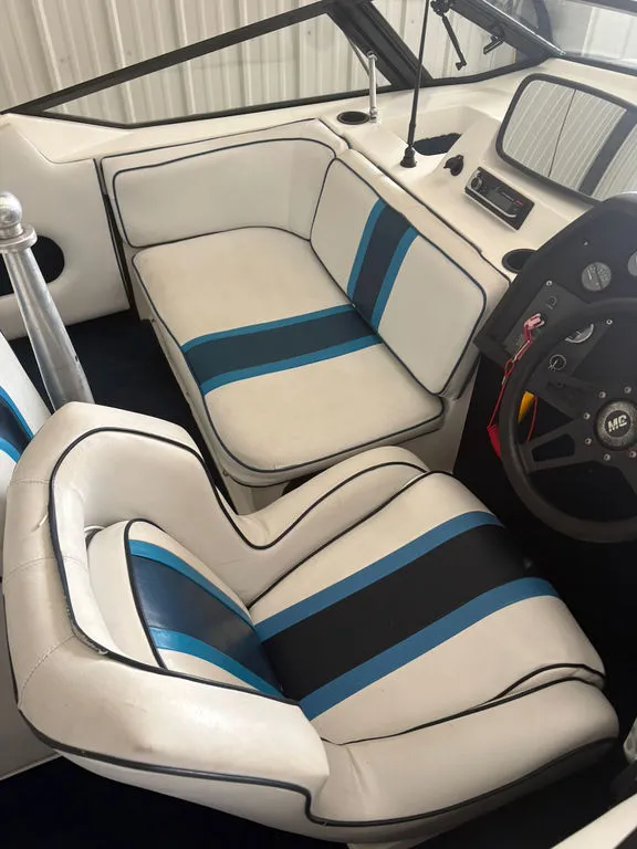Slide: The Image of MasterCraft Pro Star 190 1986 - 10
