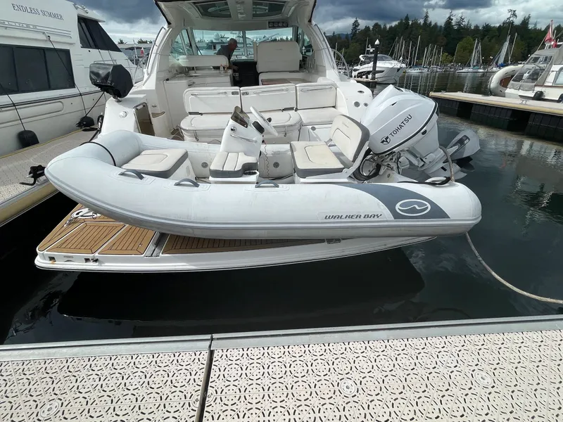 Slide: The Image of Sea Ray Sundancer 43 2009 - 19