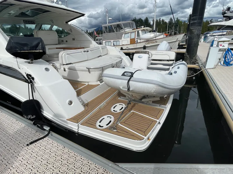 Slide: The Image of Sea Ray Sundancer 43 2009 - 17