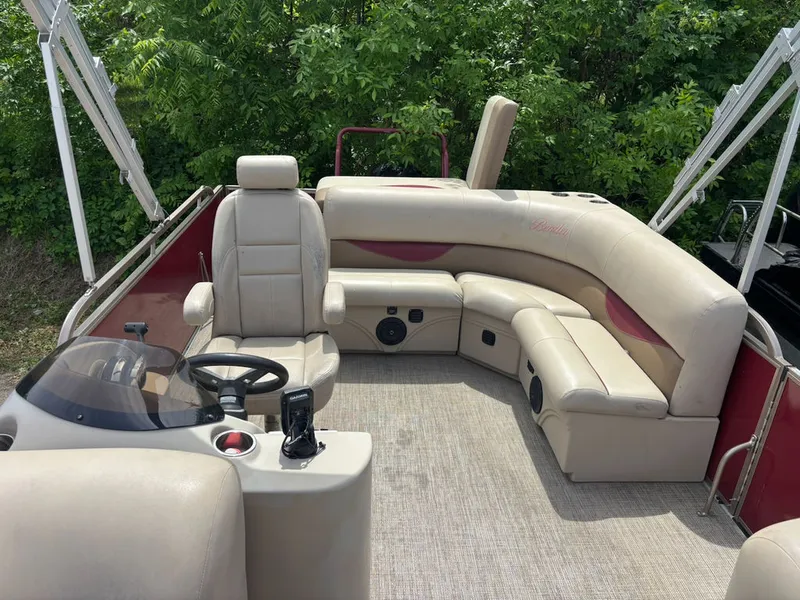 Slide: The Image of Bentley Pontoons 243 Cruise SE 2016 - 2