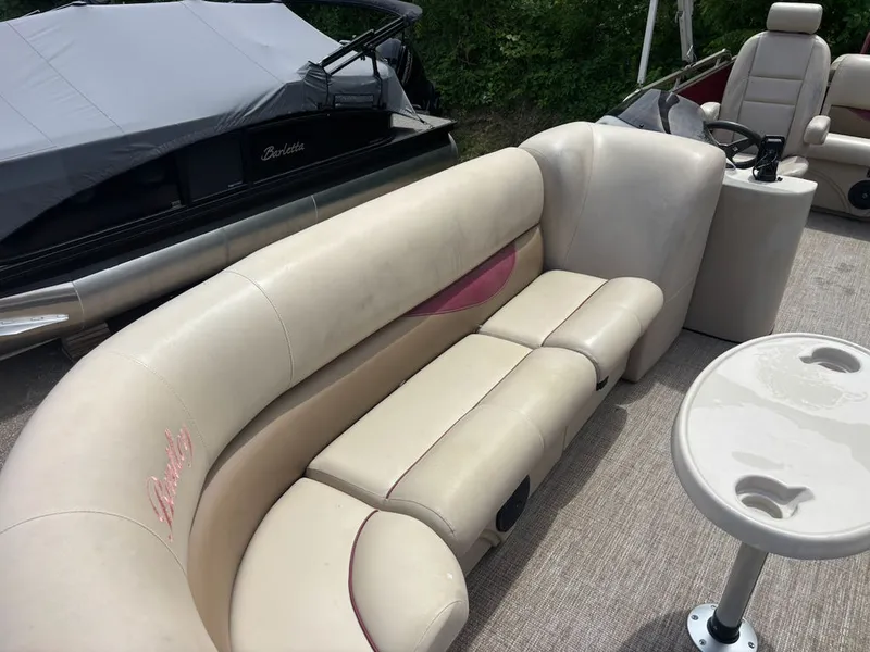 Slide: The Image of Bentley Pontoons 243 Cruise SE 2016 - 9